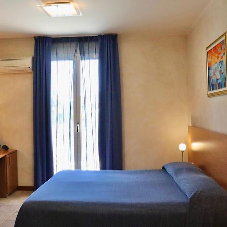 ボルディゲーラ Acqua Di Mare Bed & Breakfast エクステリア 写真